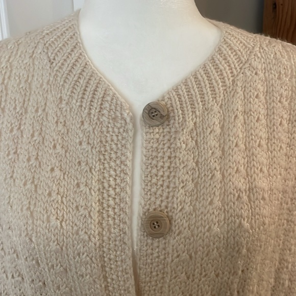 Hand Knit cream cardigan - Picture 2 of 5